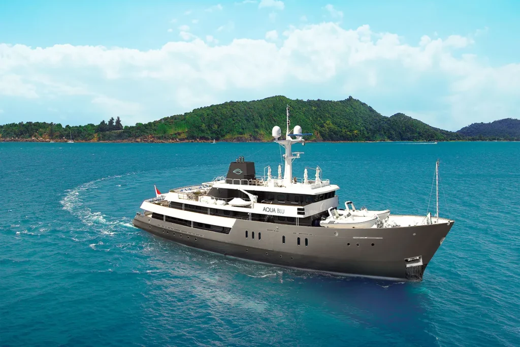 Aqua Blu - Kija Travel - Top 5 Luxury Liveaboards in Indonesia